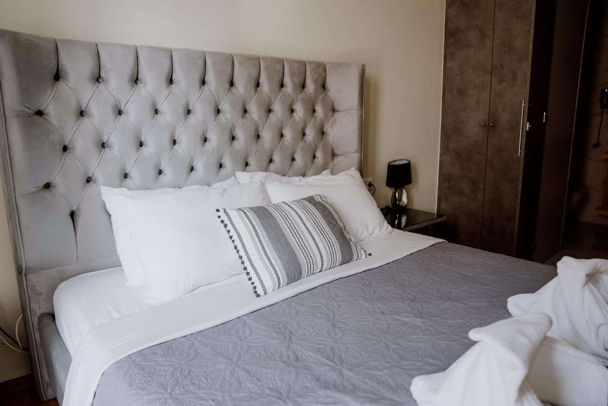أثينا Roh Suites المظهر الخارجي الصورة